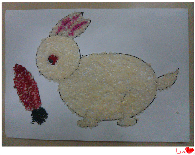 创意画大米贴画小兔子和月亮